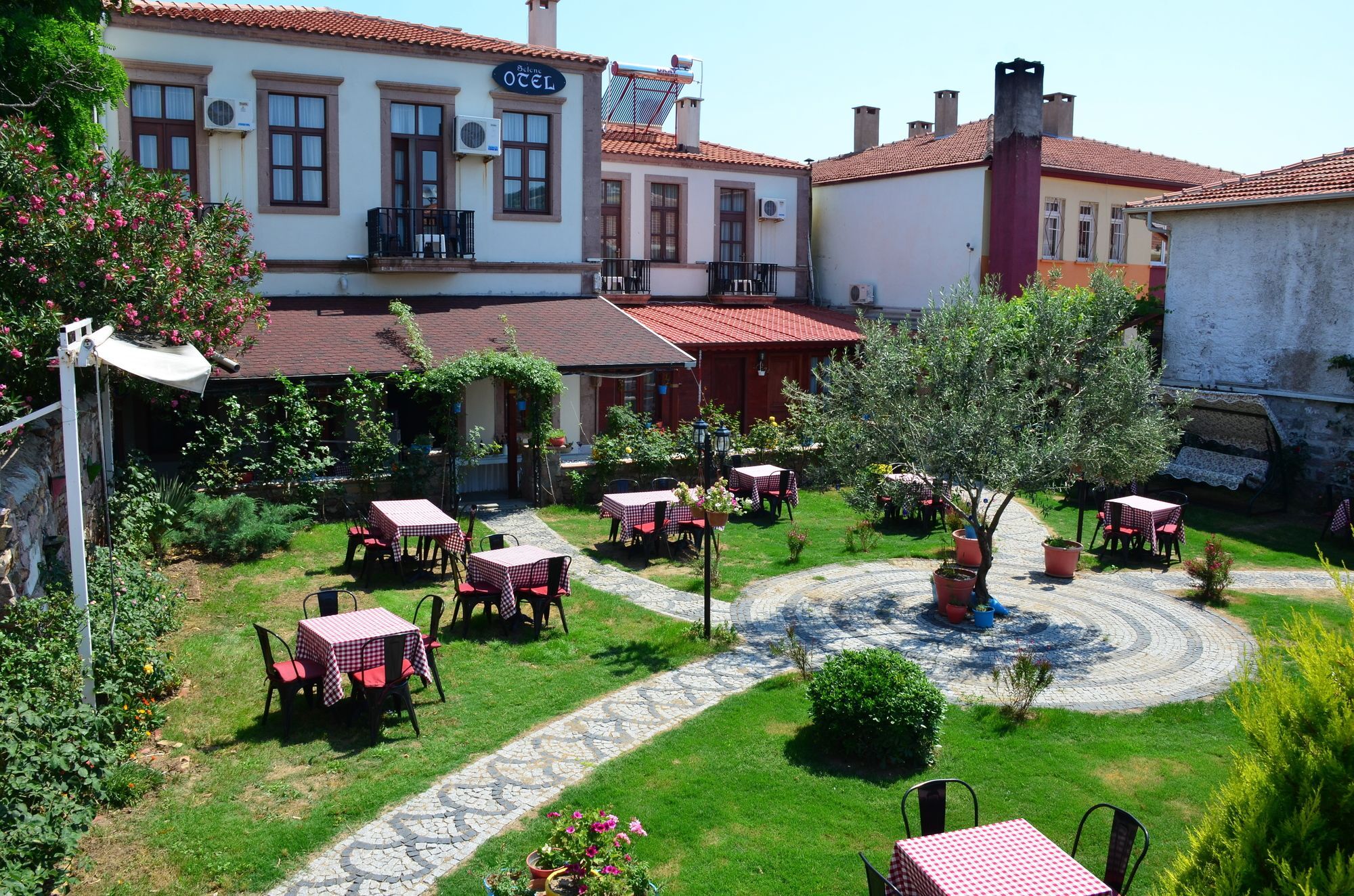 Eden Selene Hotel Ayvalik Exterior photo